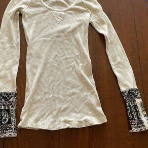 thermal with cuff. Small. Cream color.